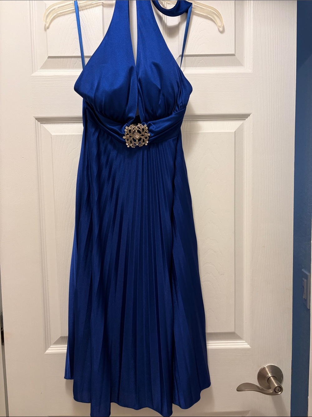 Cache’ Elegant Royal Blue Halter Evening Dress with Decorative Brooch size 2